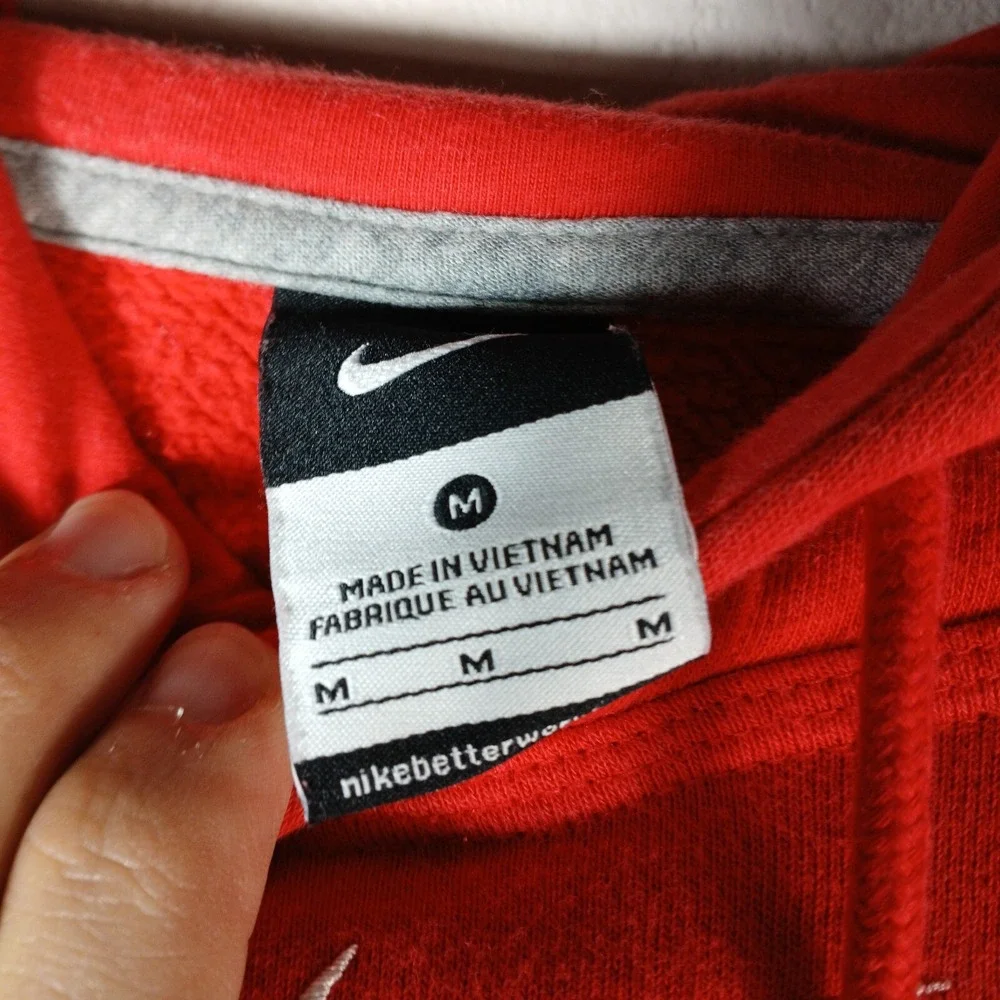 Nike Hoodie Mens M Red Tennis Hooded Sweater Club Fleece Sportswear (stain) BA39